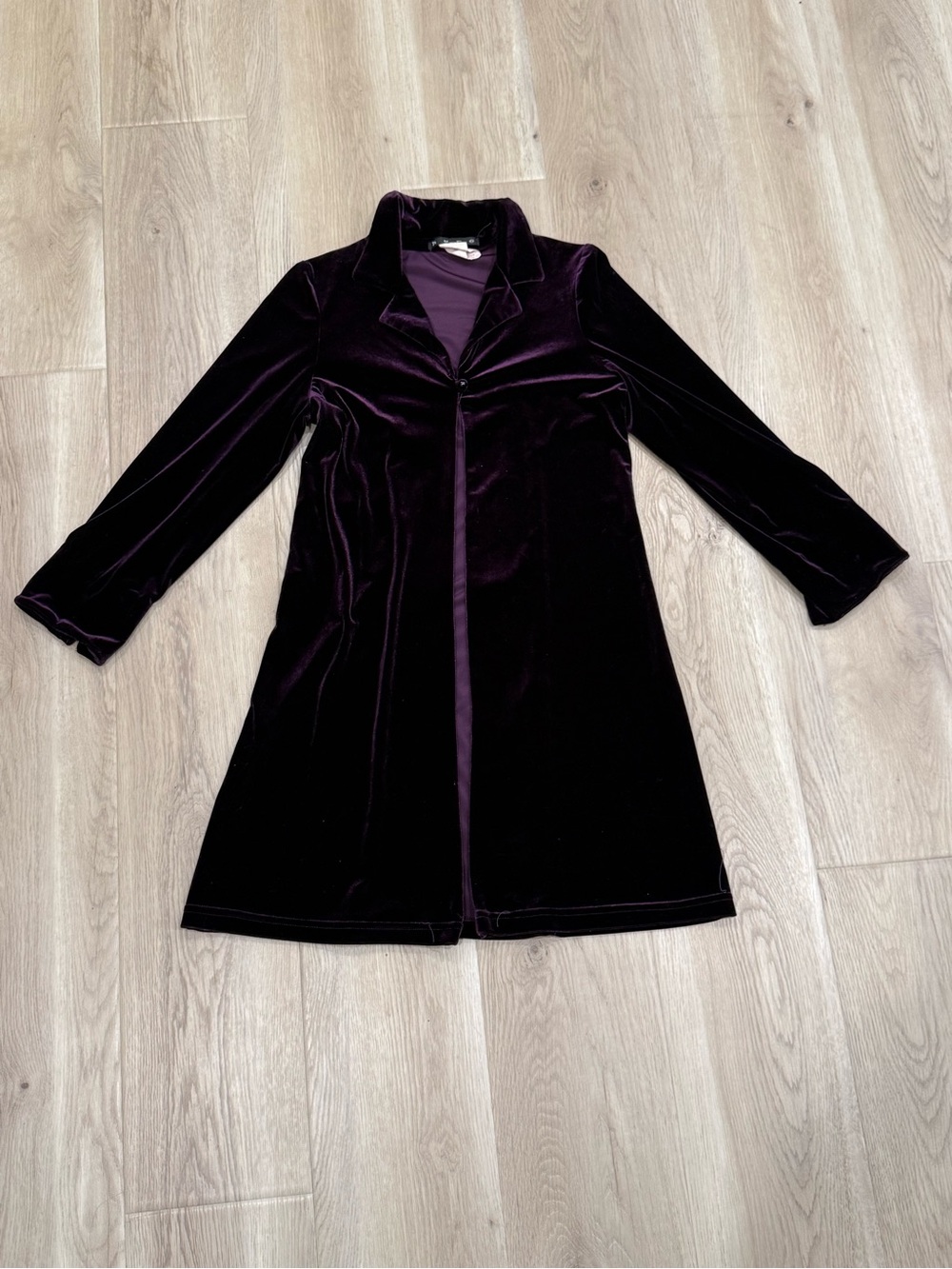 Women's Velvet Thigh to Knee Length Coat - Deep Purple